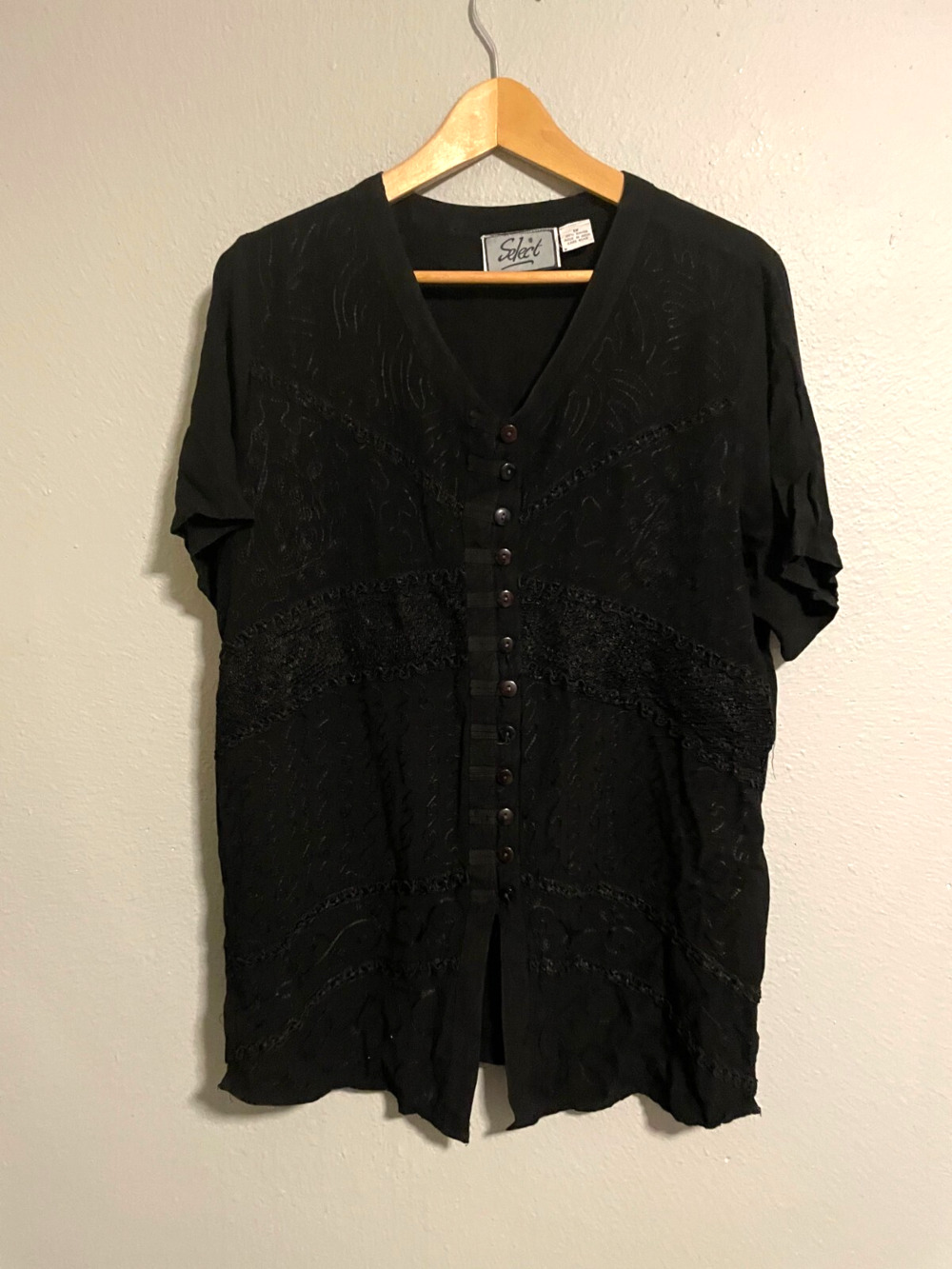 Vintage Womens Tunic Size 1X Black Floral Embroidered Whimsigoth Boho 90s